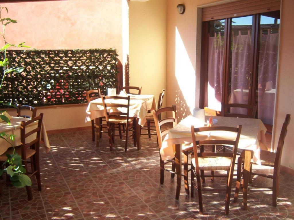 Sa Marina Bed & Breakfast La Caletta Luaran gambar