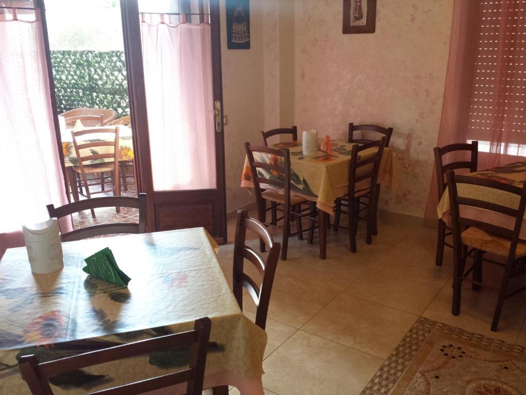 Sa Marina Bed & Breakfast La Caletta Luaran gambar
