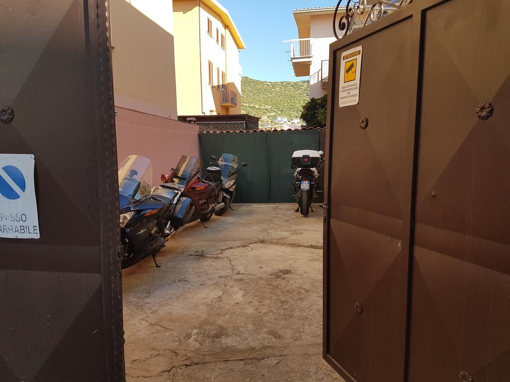Sa Marina Bed & Breakfast La Caletta Luaran gambar
